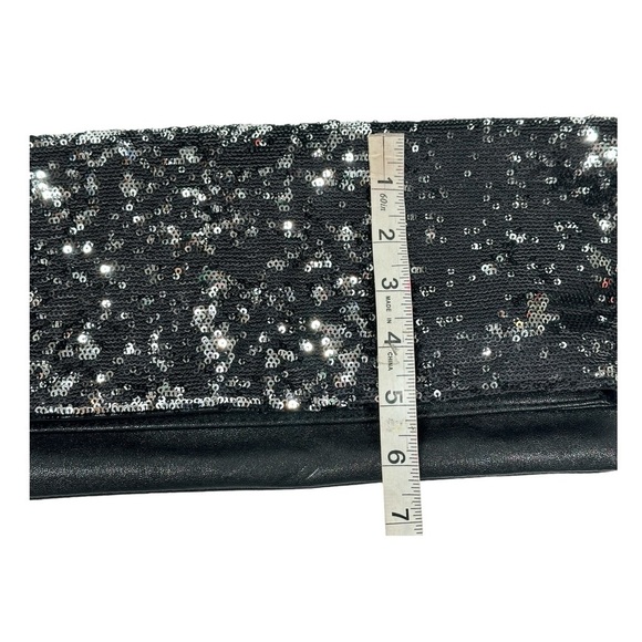 BCBGeneration Black Leather Silver Sequin Foldover Evening Clutch Zipper - Picture 4 of 9